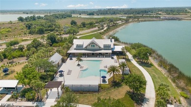 NOW OFFERED FURNISHED! This beautiful 4-bedroom, 2-bath home in - photo 41