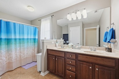 Welcome to the perfect blend of space, comfort, and - photo 46