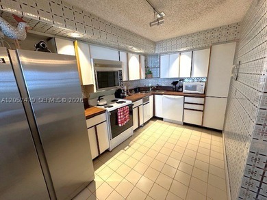 Exceptional Value! Best-priced 2-bedroom, 2-bath oceanfront - photo 8