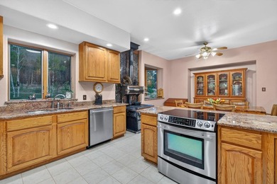 Discover the fire-wise beauty and privacy of this extraordinary - photo 13