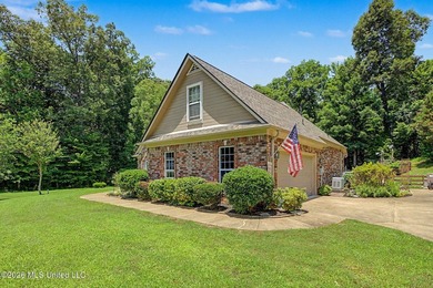 SECLUDED COUNTRY RETREAT ON 2 ACRES IN BYHALIA! Welcome to 186 - photo 5