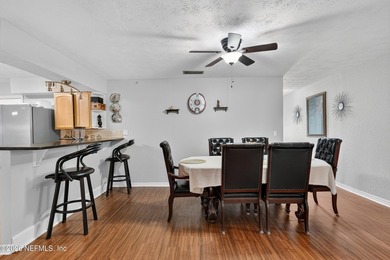 Welcome home to this beautifully updated 4 bedroom, 2.5 bathroom - photo 8