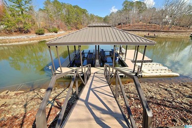 HUGE PRICE REDUCTION!! This beautiful custom built 5 bedroom/5 - photo 35