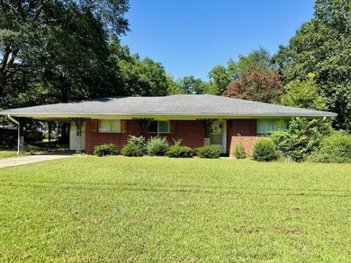 Grenada Reservoir Home For Sale in Coffeeville Mississippi