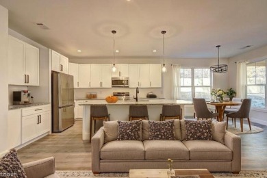 Lake Home For Sale in Eatonton, Georgia