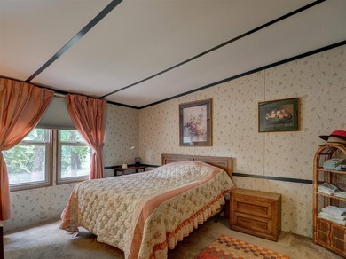 Welcome to lake life at Rough River Lake! This fully furnished - photo 11