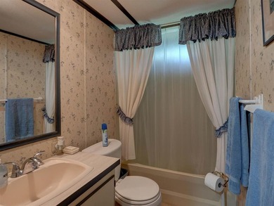 Welcome to lake life at Rough River Lake! This fully furnished - photo 17