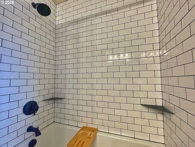 Could this be the financeable, light-fixer of your dreams? - photo 35