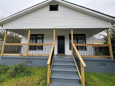 Lake Sinclair Home For Sale in Milledgeville Georgia