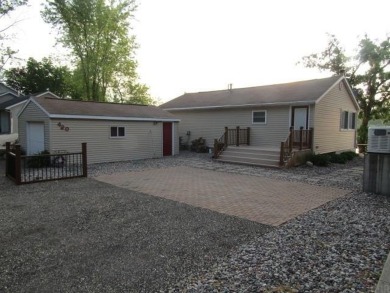 Lake Home For Sale in Guttenberg, Iowa