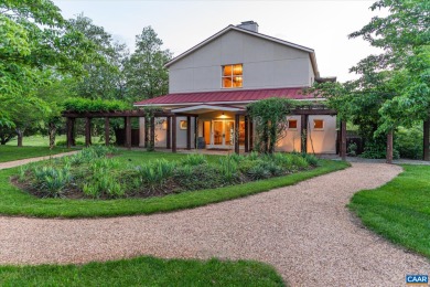 Situated at the foothills of the Blue Ridge Mountains, White - photo 59