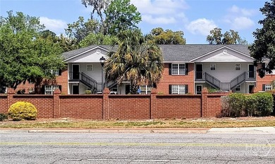 Welcome to this well-maintained 2-bedroom, 2-bathroom condo - photo 2