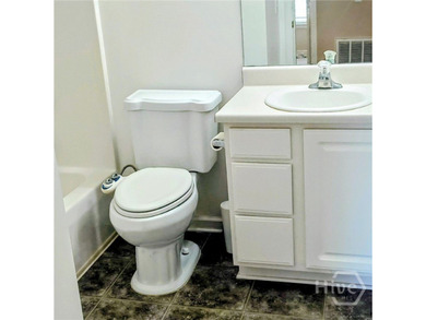 Welcome to this well-maintained 2-bedroom, 2-bathroom condo - photo 10