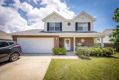 Beautiful two-story home offering 3 bedrooms, 2.5 bathrooms and - photo 1