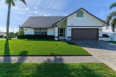 Marco Island Lake Area Home For Sale in Marco Island Florida