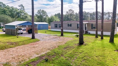 Escape to your own private lakeside retreat! Nestled on 1.3 - photo 4