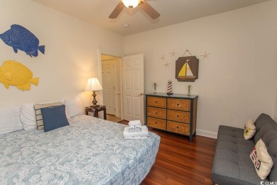 This beautiful lake view end 3-bedroom 2-bathroom FULLY