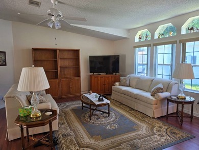 Immaculate 3 Bedroom, 2 Bath Home - 1,792 Sq. Ft. of Spacious - photo 8