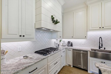 Welcome to this move-in ready lakefront home in desirable - photo 19