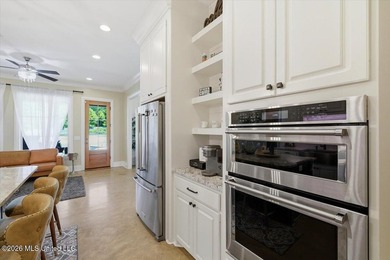 Welcome to this move-in ready lakefront home in desirable - photo 20