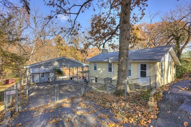 Grand Lake O the Cherokees Home For Sale in Grove Oklahoma