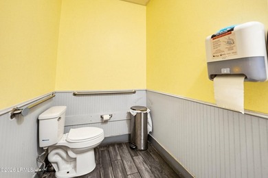 Business For Sale: Maryland Fried Chicken is an independently - photo 33