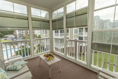 This beautiful lake view end 3-bedroom 2-bathroom FULLY