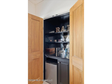 Welcome to this move-in ready lakefront home in desirable - photo 44
