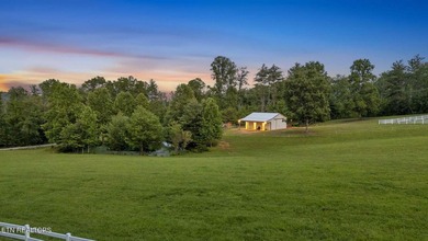 SOUTHERN LIVING, MEETS EQUESTRIAN LIVING ON 107 PRIVATE ACRES - photo 6