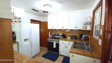 Don't miss this turnkey 3-bedroom, 2-bathroom, 1,208 sqft - photo 13
