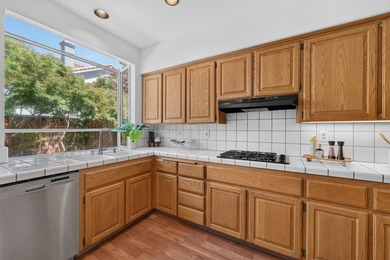 Welcome to 1418 De Falco Way, a beautifully refreshed 5-bedroom - photo 20