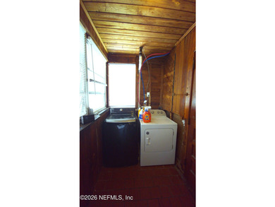 Don't miss this turnkey 3-bedroom, 2-bathroom, 1,208 sqft - photo 27
