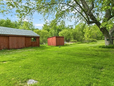 Welcome to a property that embodies everything people love about - photo 48