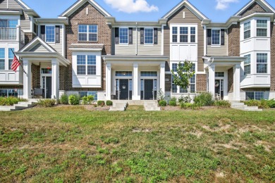 Lake Townhome/Townhouse For Sale in Homer Glen, Illinois