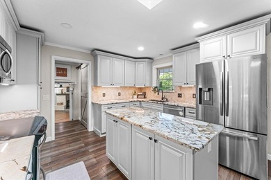 Private resort-style living just minutes from Downtown - photo 8