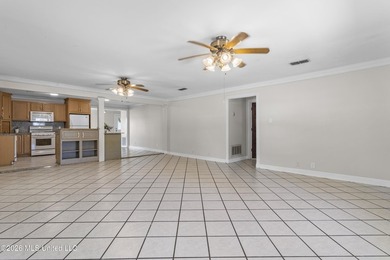 Own your own piece of paradise near the beach! This spacious - photo 12