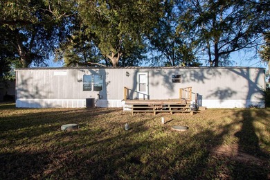 Welcome to this beautifully updated 2-bedroom, 2-bath home - photo 18