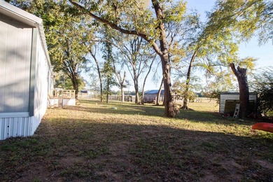 Welcome to this beautifully updated 2-bedroom, 2-bath home - photo 19