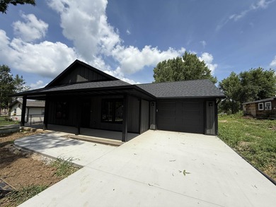 Mississippi River  - Clayton County Home For Sale in Dubuque Iowa