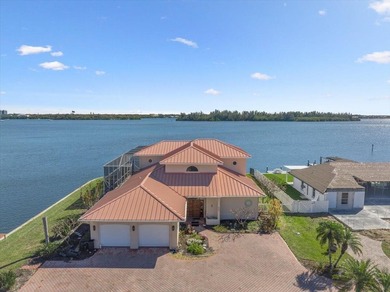 WELCOME TO VERO ISLES -- A BOATER'S DREAM Rare deep-water - photo 2