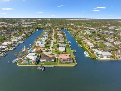 WELCOME TO VERO ISLES -- A BOATER'S DREAM Rare deep-water - photo 4