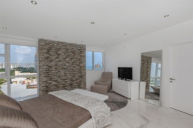 Welcome to luxury living at its finest! This beautifully - photo 1