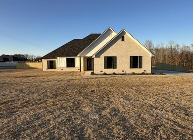 LET'S GET IT!! PRICE IMPROVEMENT!! Stunning 2,271 square foot - photo 2