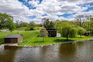 Riverfront Living Starts Here! Enjoy 337 ft of Rock River - photo 12