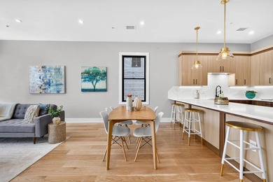 Welcome to 172 Griffith St, Unit 2, a stunning 3-bedroom - photo 5
