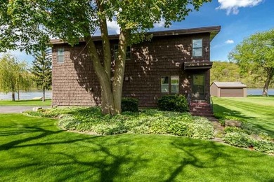 Riverfront Living Starts Here! Enjoy 337 ft of Rock River - photo 17