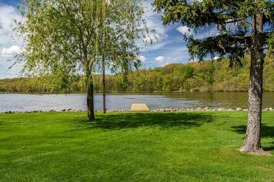 Riverfront Living Starts Here! Enjoy 337 ft of Rock River - photo 19