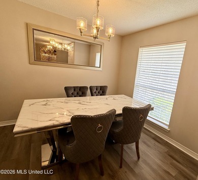 Charming 3 bedroom, 2 bath home with open concept floor plan - photo 6