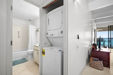 Oceanfront Alii Drive - Top-floor 2 bed 2 bath - Panoramic ocean - photo 16