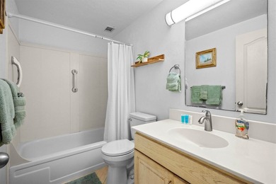Oceanfront Alii Drive - Top-floor 2 bed 2 bath - Panoramic ocean - photo 17